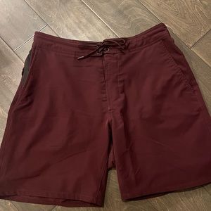 Men’s ten thousand foundation short